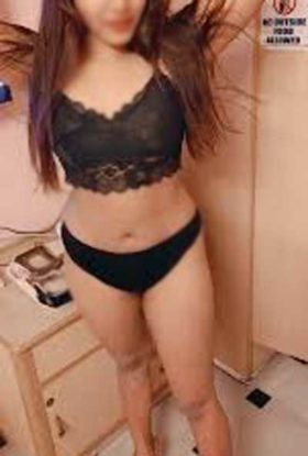 independent pakistani escort in abu dhabi +971528604116 Intimate Moments